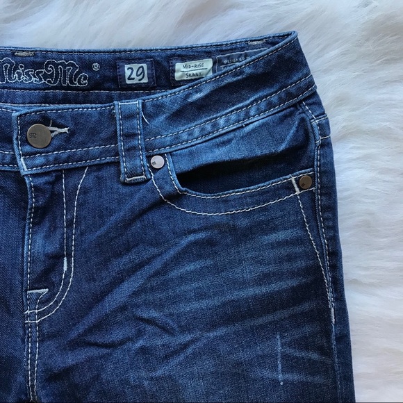 Miss Me Distressed Jeans - Picture 6 of 8